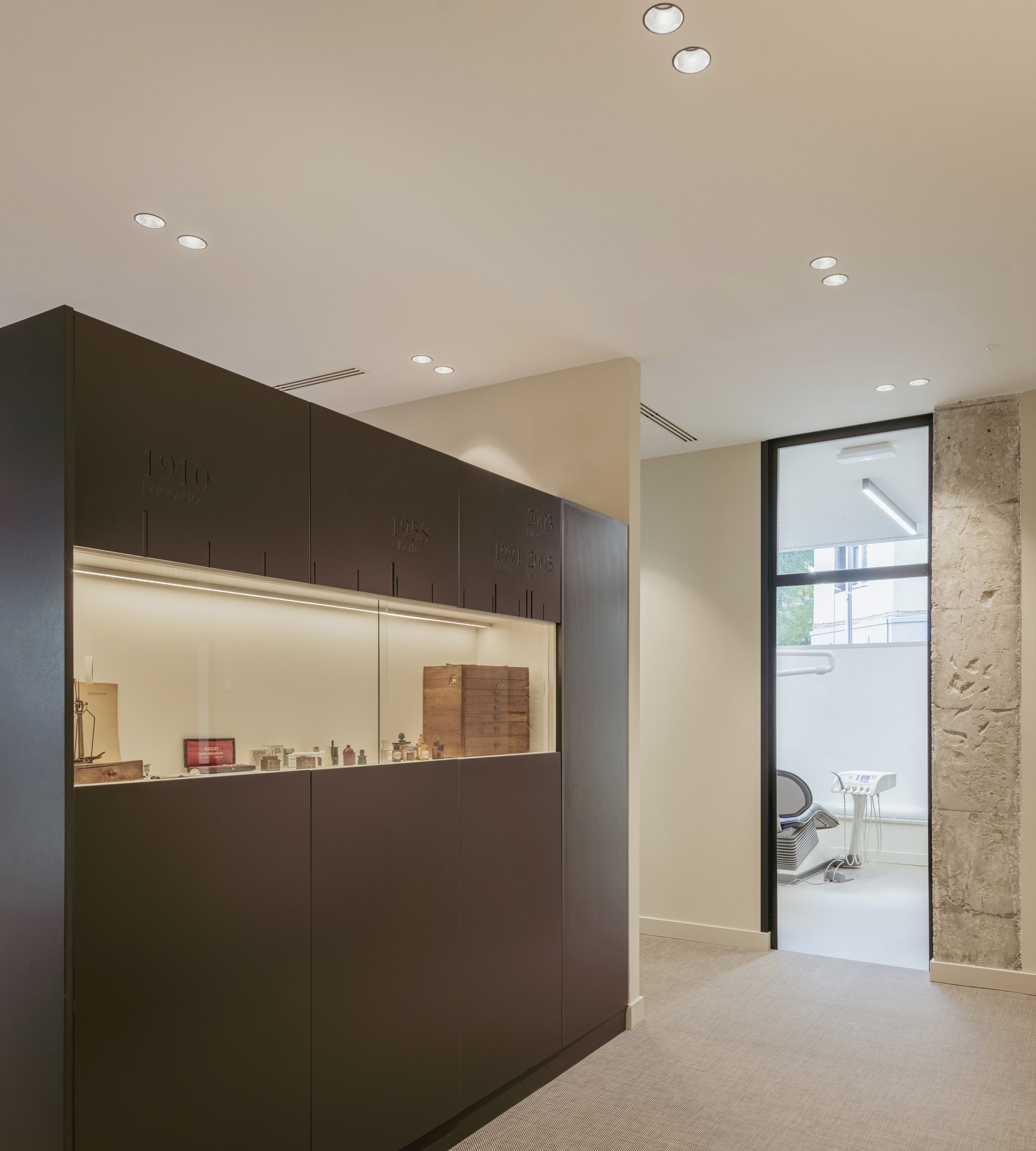 Romina Barbieri - Diezcharlen odontologos_madrid_romina barbieri_reforma clinica dental (11)