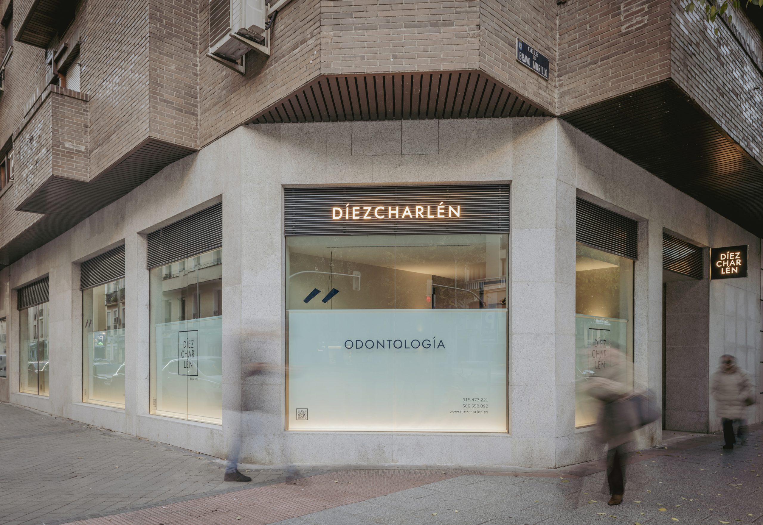 Romina Barbieri - Diezcharlen odontologos_madrid_romina barbieri_reforma clinica dental (3)