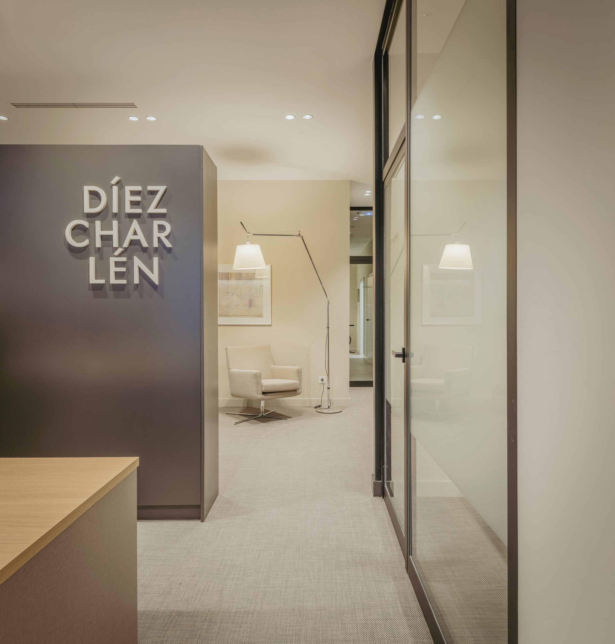 Romina Barbieri - Diezcharlen odontologos_madrid_romina barbieri_reforma clinica dental (5)