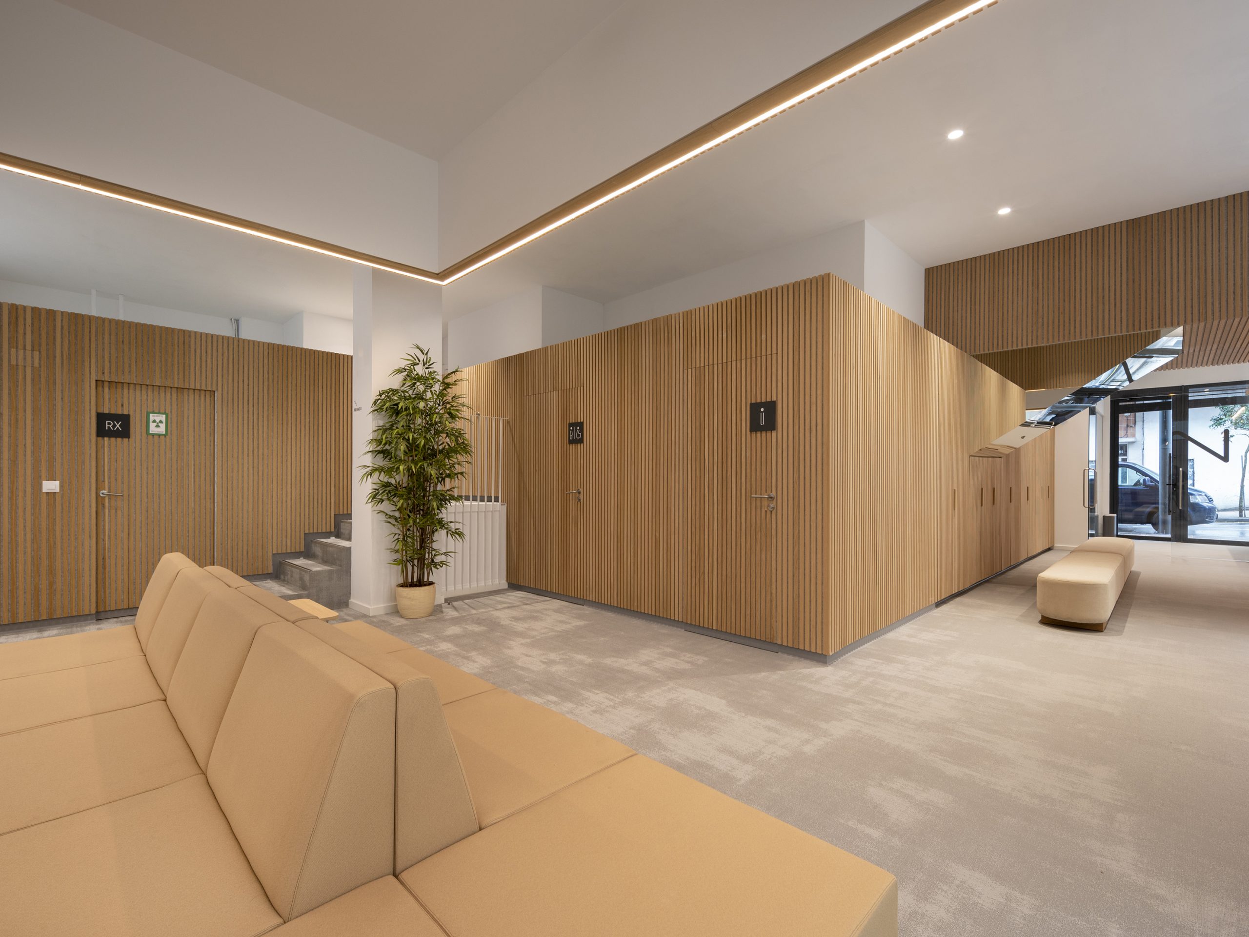 Romina Barbieri - Policlinico Marin_Galicia_Romina Barbieri_Reforma clinica dental (13)