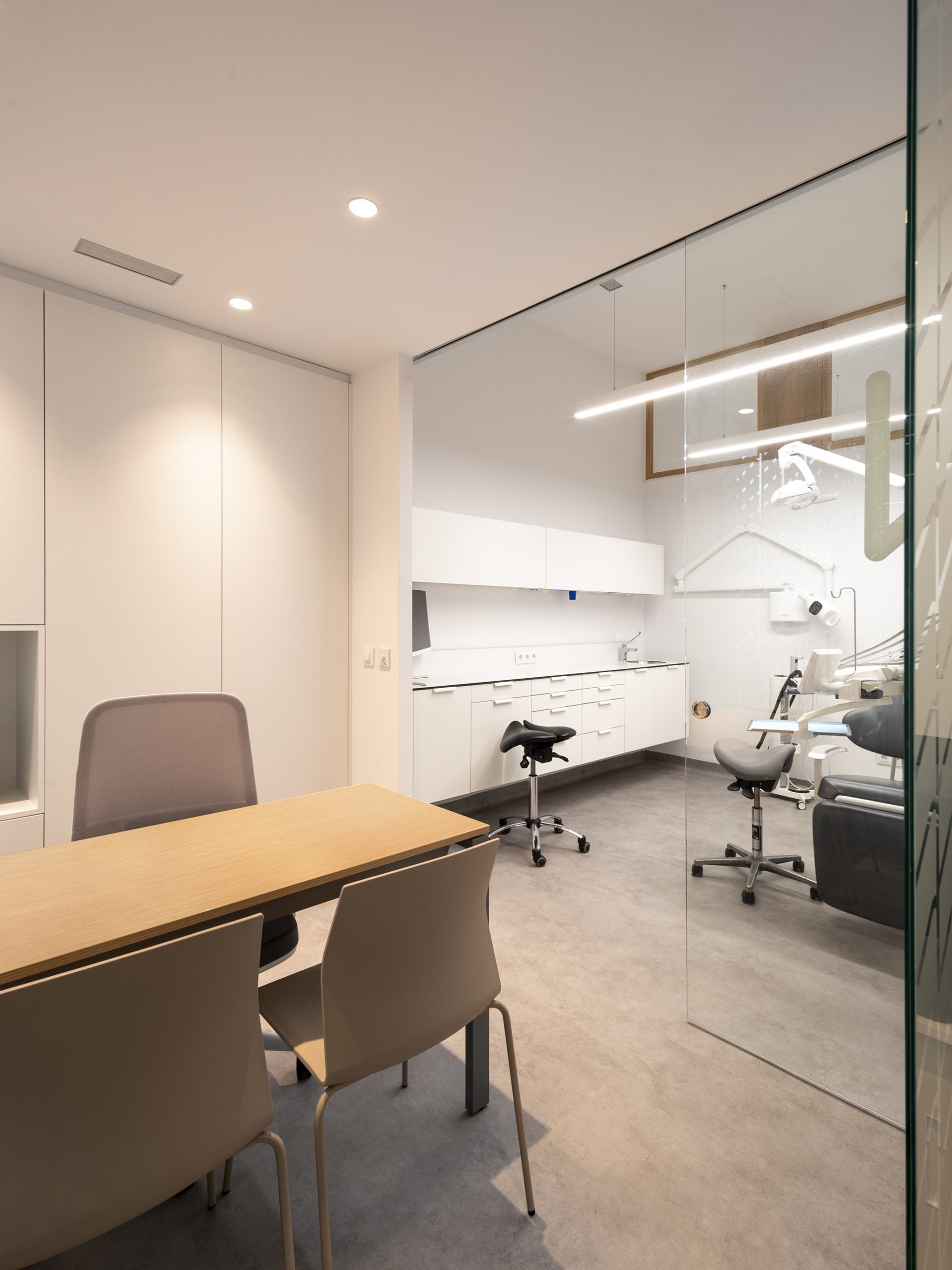 Romina Barbieri - Policlinico Marin_Galicia_Romina Barbieri_Reforma clinica dental (28)